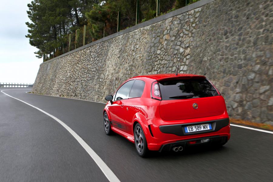  Abarth Punto Evo (199) 2010 года  (фото 32 из 57)